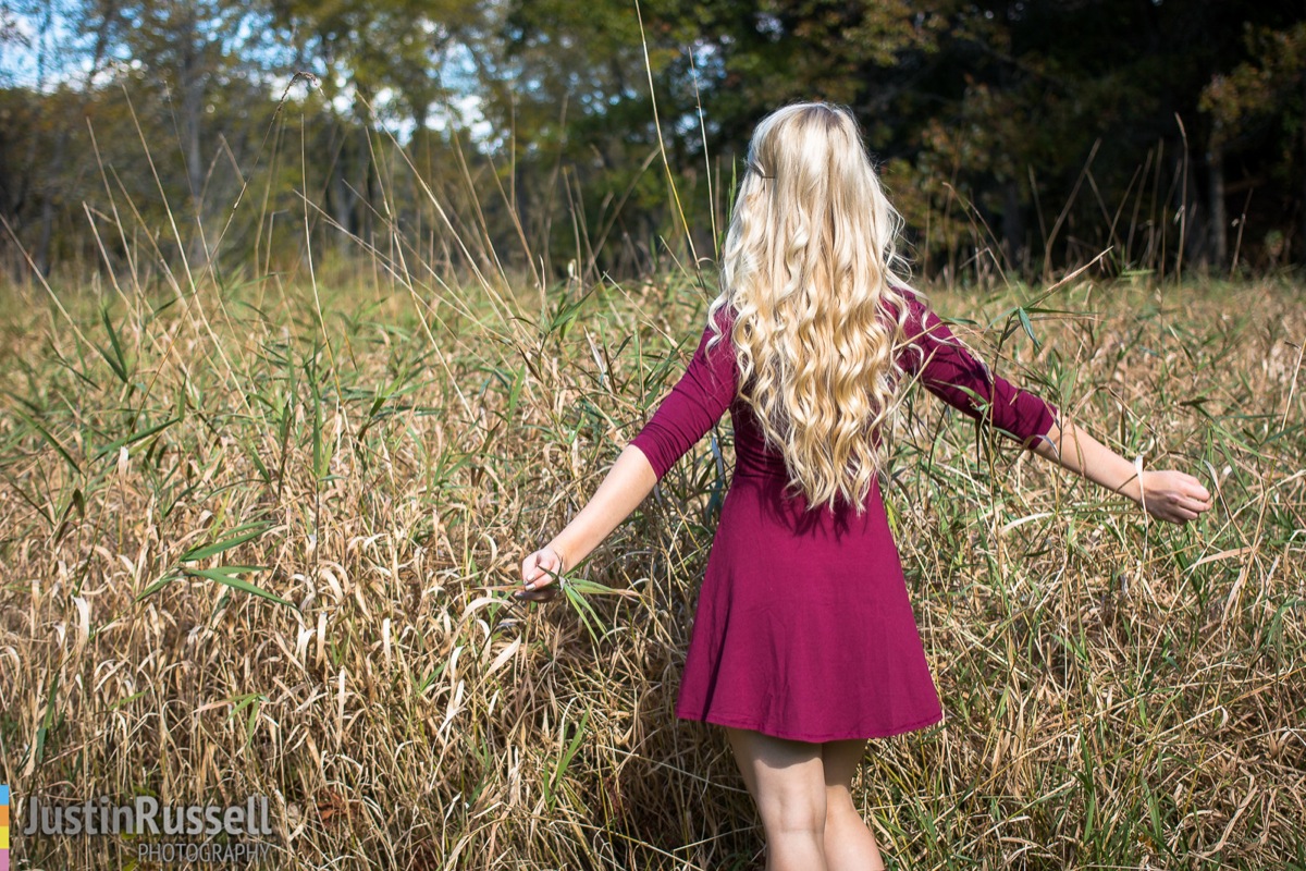 erin-in-front-of-field