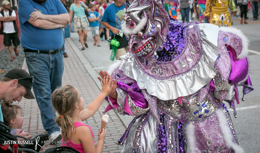 The 2015 American Folk Festival parade